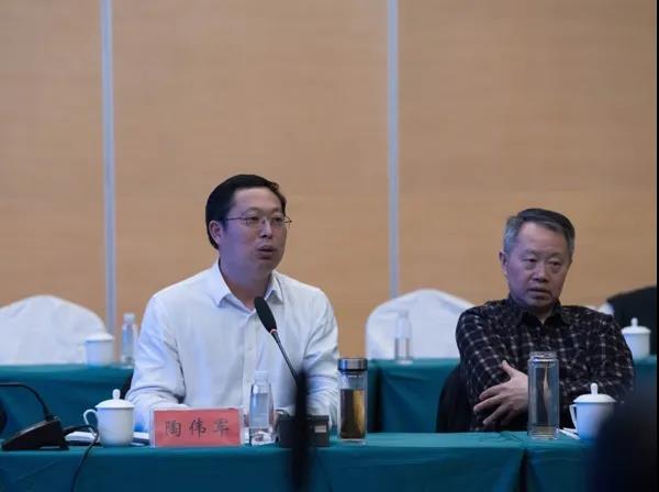 東莞華容商會部分會員返鄉(xiāng)考察，奮力譜寫家鄉(xiāng)發(fā)展新篇章